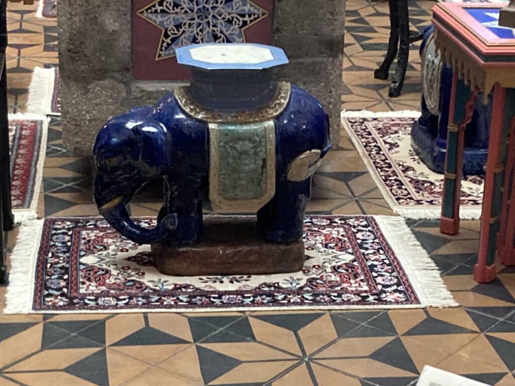 blue elephant