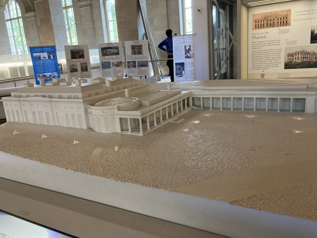 The White House Miniature