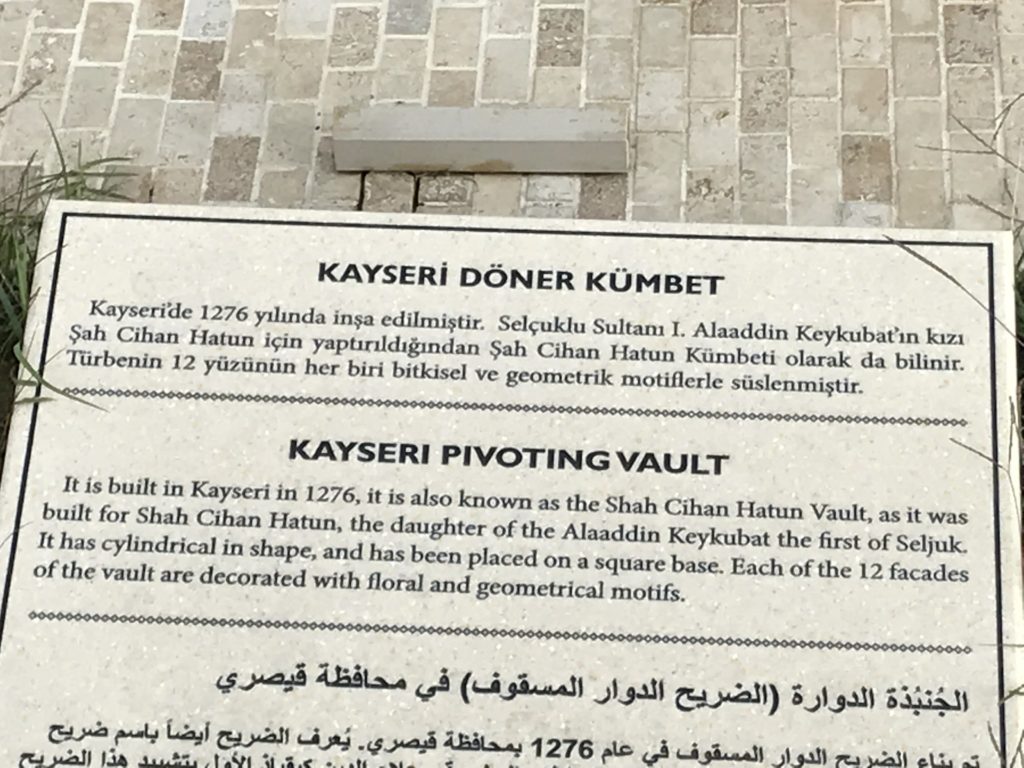 Kayseri Pivoting Vault Label Card