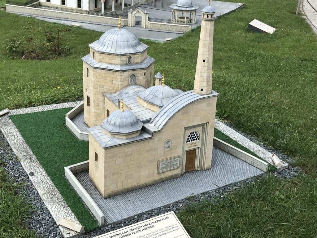Ismail Fakirullah and İbrahim Hakkı Tomb Miniature