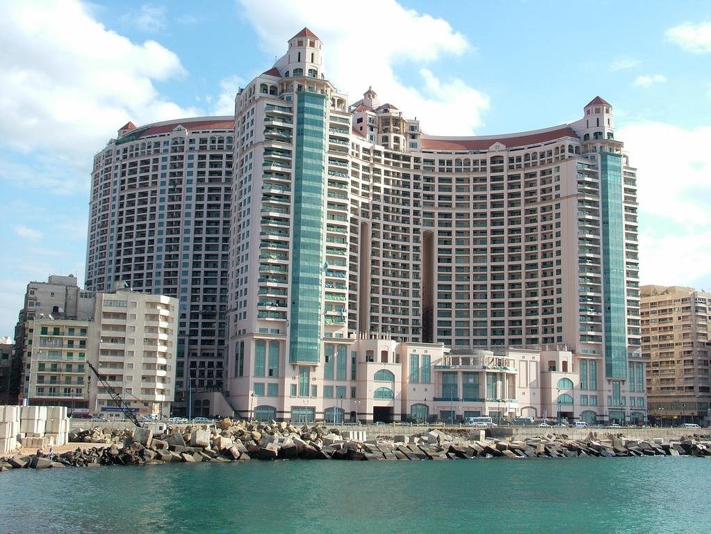 San Stefano Grand Mall is so pretty!