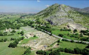 Paul and Silas in Jail in Philippi: Singing while in Chains! - Kims ...