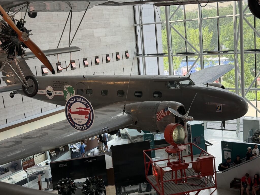 Boeing 247-D